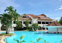 Dad D Resort by Lopburi Inn Resort - Pools