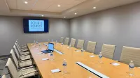 Four Points by Sheraton Rock Springs - Parkplatz