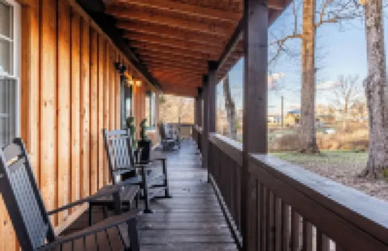 Getaway Cabin – Deck, Fire Pit & BBQ Near Gorge