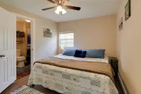 Plantersville Cabin on 50 Acres w/ Pond & Fire Pit - 2-Sterne