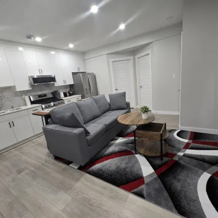 Elegant Private Suite in Edmonton North