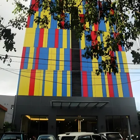 Top Hotel Manado by Gran Puri