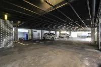 Hotel Yeogiuhtte Yangsan - Motels