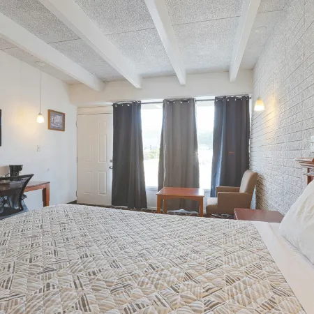 Sonrise Inn Lincoln Hwy by OYO
