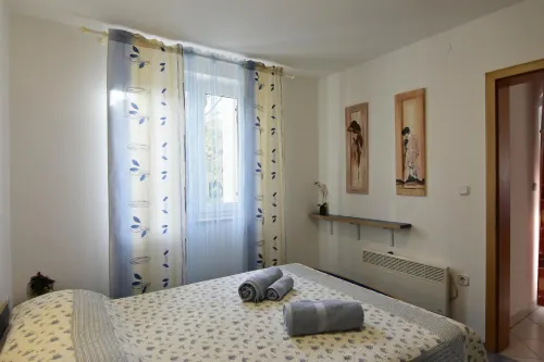 Apartment in fishing village near Umag - Apartments