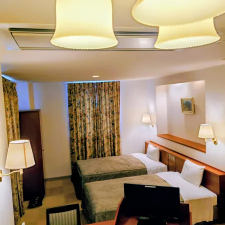 Heisei Hotel Отели в г. Тикусей