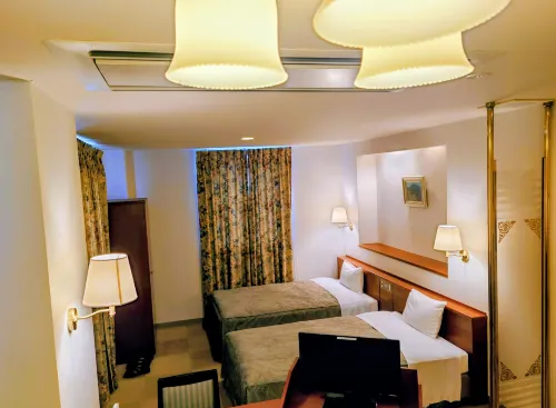 Heisei Hotel - ที่มีที่จอดรถ