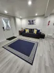 Spacious & Modern Guest Apartment with Private Entrance