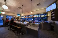 Calistoga Inn Restaurant and Brewery - bar