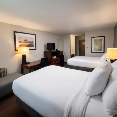 Harbor Winds Hotel