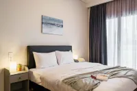 Spacious seaside flat at alimos - 4-Star