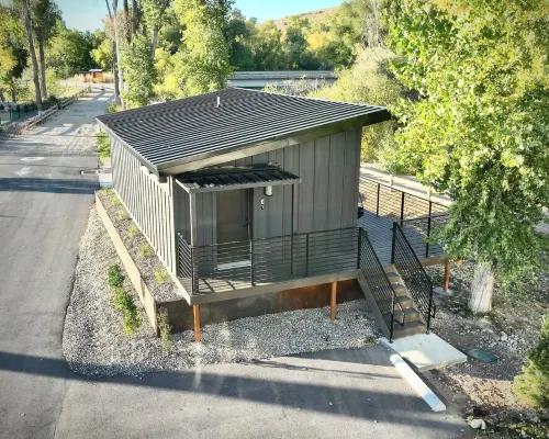 Cozy Riverfront cabin in Lux RV Resort w/ beautiful views in lovely South Weber Hotels in Uintah