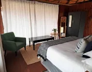 Chobe Lesoma Chalets Hotel