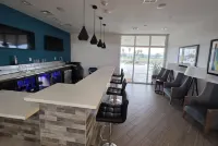 La Quinta Inn and Suites by Wyndham Corpus Christi I-37 NW - Barer