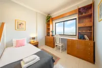 GuestReady - Vibrant flat with  balcony -  Appartamenti vacanze
