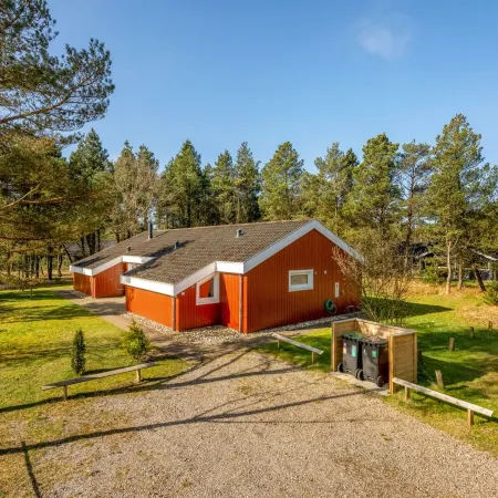 "Luciane" - 2.5km from the Sea