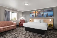 La Quinta Inn by Wyndham Milwaukee Airport / Oak Creek