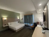 Best Western Plus Kawartha Lakes Hotel  Suites - Family Friendly