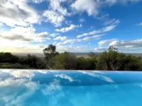 Zig ZAG Retreat - Perth Hills Home with Stunning Views and Infinity Pool - สระว่ายน้ำส่วนตัว