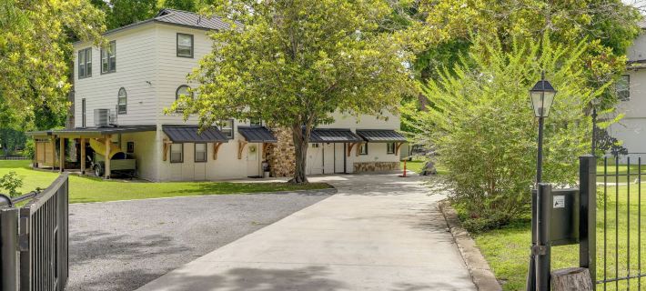 Spacious Lake Placid Retreat w/ Gorgeous Views! Hotels in Guadalupe County