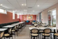 Montempô Appart'hôtel Lille Gares - 2-Star
