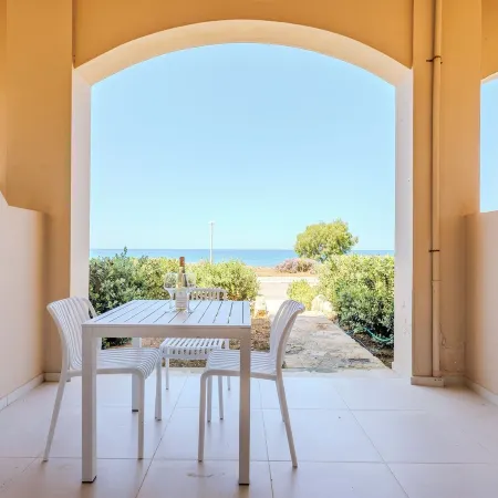 Resitour - Chania Aphrodite Beachfront