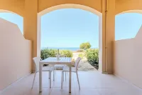 Resitour - Chania Aphrodite Beachfront - Apartments