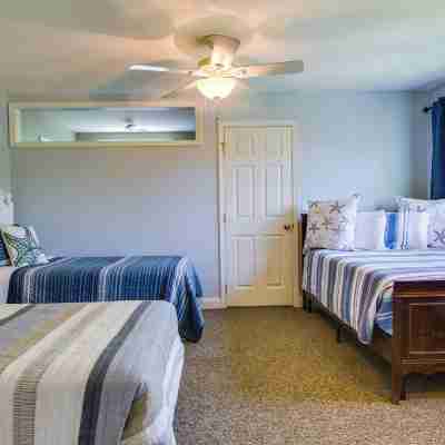 Family-Friendly Cambridge Home w/ Fire Pit! Rooms