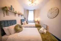 2 Bed Refurbished apartment/ Parking/ Pet Friendly - Kylpyammeita