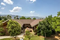 The Village- Jordan Riverside Travel Hotel - Pet friendly