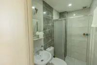 DE MAREE HOTEL - New