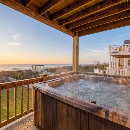 Steps to the Sand Sleeps 12 Hot Tub Grill