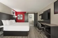 Ramada by Wyndham Cocoa - Scenic