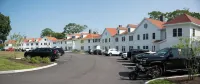 The Colony Hotel - parking
