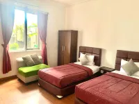 Charaka Hotel - Gym