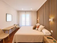Hostal Bellas - breakfast
