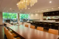 Embassy Suites by Hilton Cincinnati Northeast Blue Ash - bar