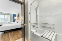 Spark by Hilton Essex Junction Burlington - 3-Star