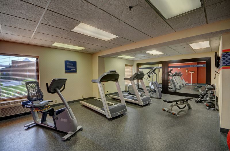 Hampton Inn Indianapolis-South photo 2