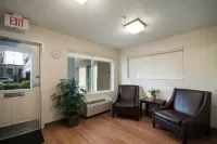HomeTowne Studios Seattle - Kent/ des Moines - Motels