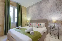 Tritoni Harbour Suites - balcony