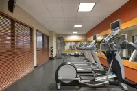 Hilton Garden Inn Troy - parking