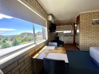 Coastal Comfort Motel - balcony