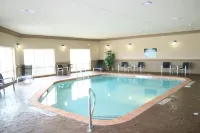 Hampton Inn & Suites Cleburne - Pools