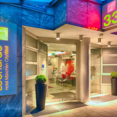 ليوناردو هوتل ميونيخ سيتي ويست Hotels near أُنترجيسِنج - هارلا