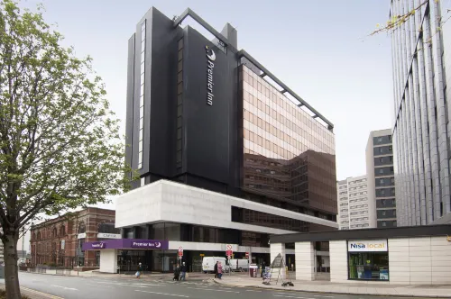 Premier Inn Leeds City Centre(Leeds Arena) - parking