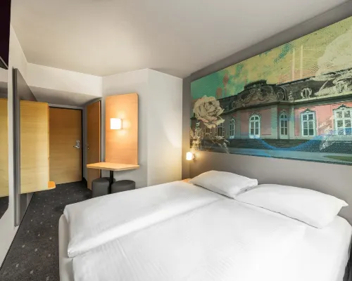 B&B Hotel Düsseldorf-Hilden Hotels near Holthausen