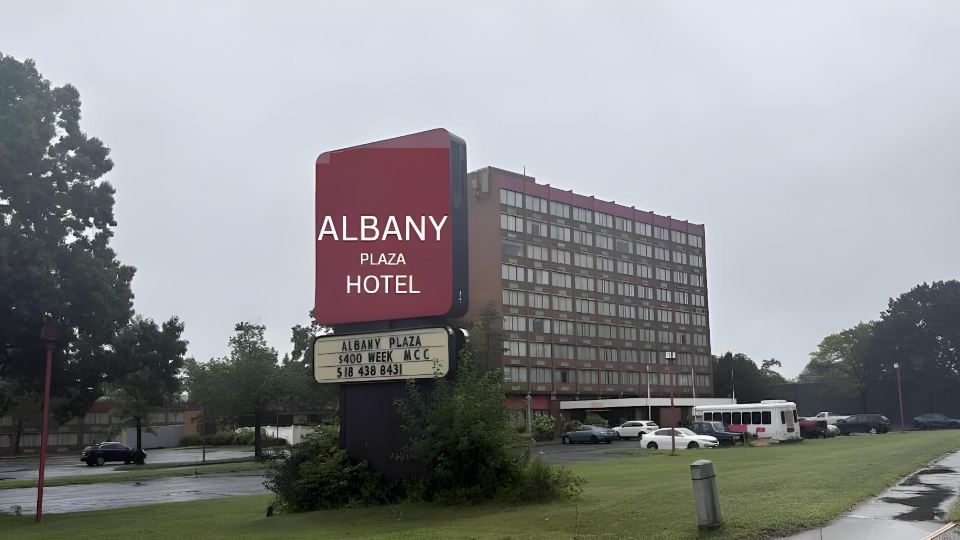 Albany Plaza Hotel