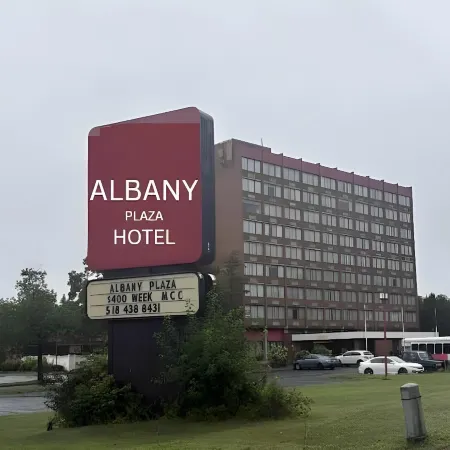Albany Plaza Hotel