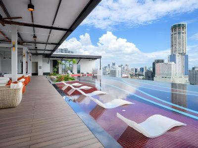 Fifth Avenue Hotel